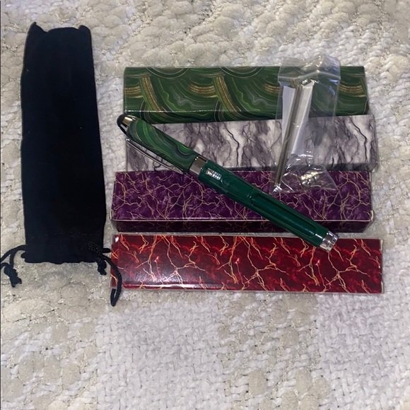 Bell + Howell KnightHawk Pen with Light Magnifier - Picture 2 of 12